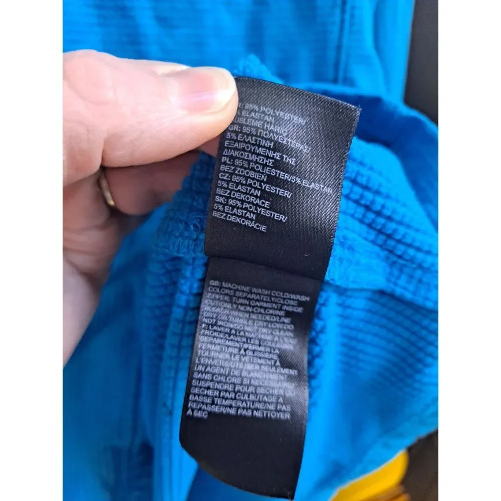 The North Face Blue Quarter Zip Pullover Athletic‎ Performance Fleece